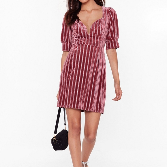 NEW 🌺 Velvet Glitter Mini Dress NWT - Picture 2 of 6